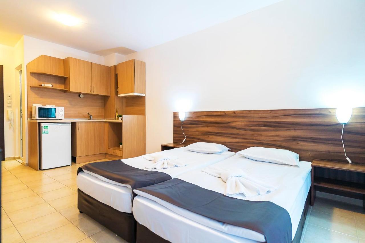 Admiral Plaza Hotel Pantai Sunny Luaran gambar